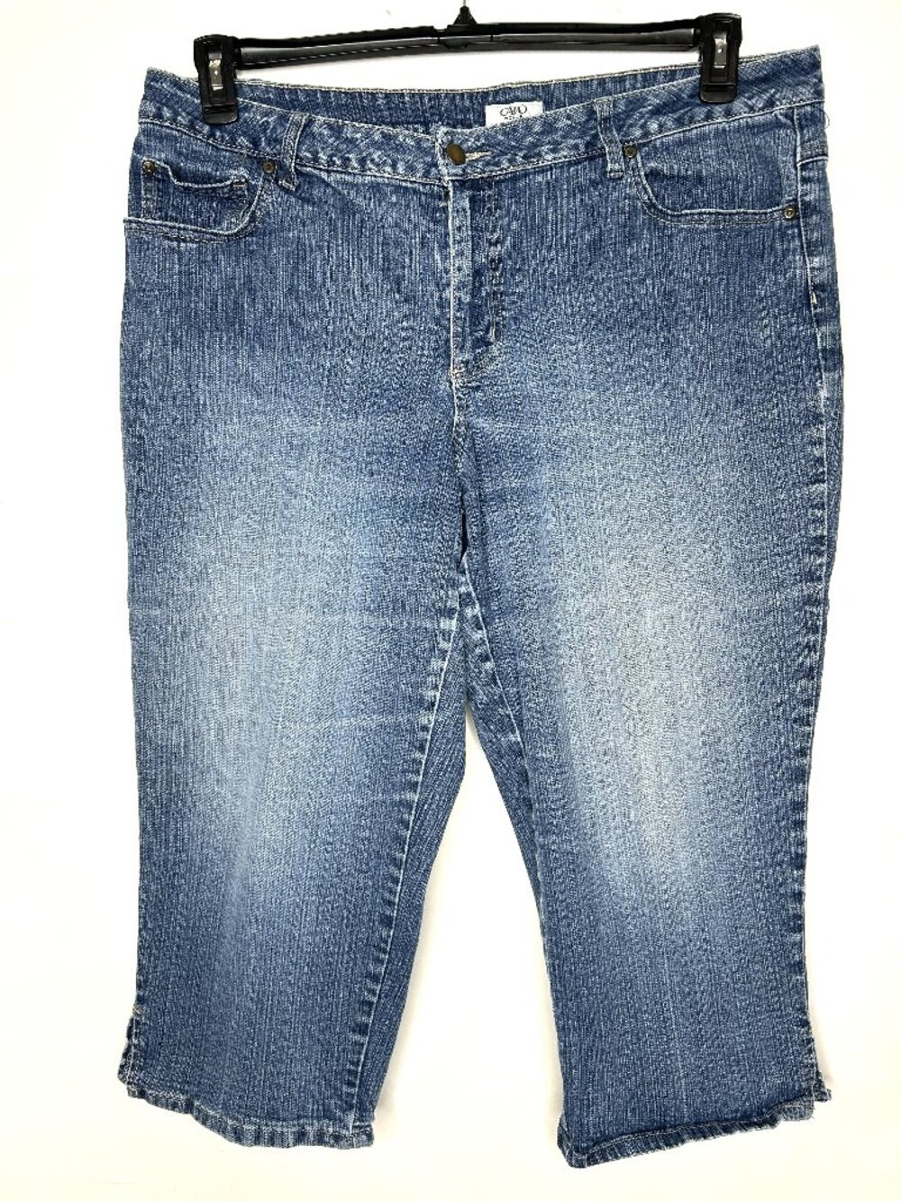 Cato Woman’s Capri’s sz 22W plus Medium Wash Blue Jeans Stretch High Waist